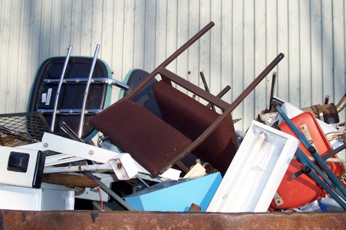 Commercial waste removal services in Swisscottage